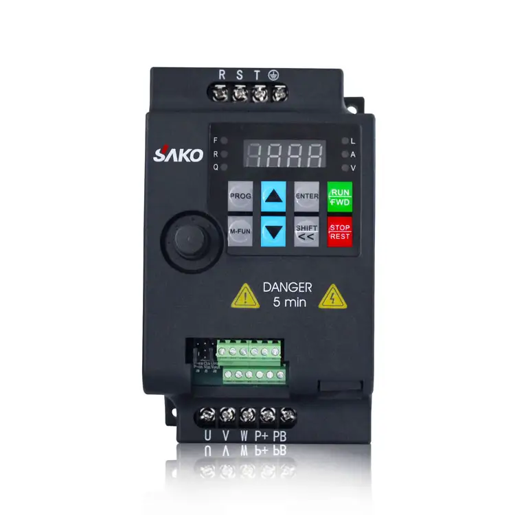 Частотно-регулируемый привод для управления скоростью двигателя Sako 230 в или 380 в квт 1 л.с.