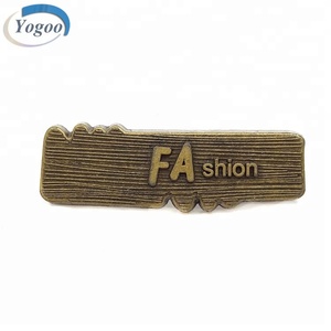 Etiquetas de Metal Doradas Personalizables para Bolsos, Estilo Lujoso, Logotipo Personalizado, Accesorios Metálicos de Alta Calidad, Marca <span class=keywords><strong>Yogoo</strong></span> - Product Image 4
