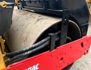 Rouleau compresseur Dynapac CC211 d'occasion en bon état à vendre - Product Image 3