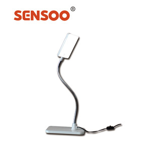 Mesa de interior usando <span class=keywords><strong>blanco</strong></span> <span class=keywords><strong>precio</strong></span> bajo aprendizaje iluminación LED lámparas de escritorio - Product Image 3