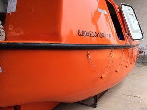 เรือกู้ภัยและเรือชูชีพทำจากไฟเบอร์กลาสสำหรับงานทางทะเล พร้อมเครื่องยนต์สำหรับขาย - Product Image 3