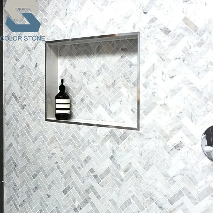 Carrara visgraat marmer mozaïek douche tegel muur badkamer verbouwen ontwerp