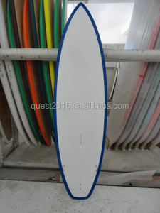 لوح ركوب الأمواج قصير بتصميم خاص على شكل ذيل السنونو، مصنوع من الإيبوكسي مع طبقة خارجية من الخيزران - Product Image 3