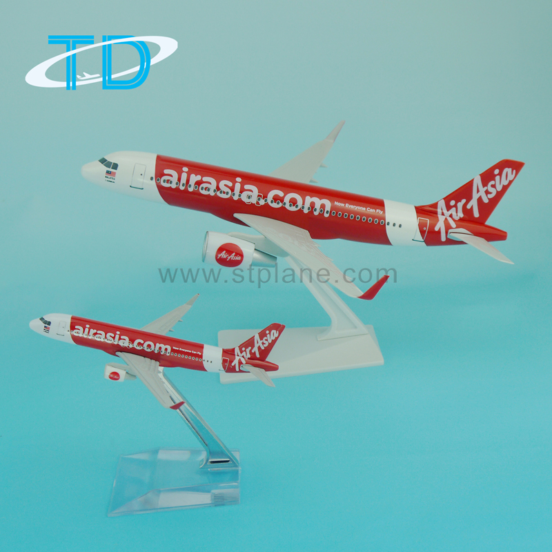 エアアジアA320ダイキャストモデル飛行機1/300スケール12cm長