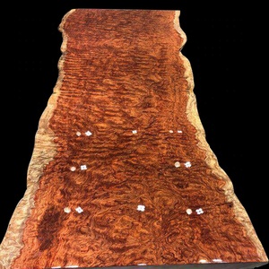 Tavolo in Legno Prezioso Bubinga Africano con Bordo Naturale - Product Image 1
