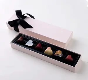 Bonbon定制甜蜜婚礼纸板包装糖果巧克力覆盖Pralinen草莓盒带塑料纸刚性盒