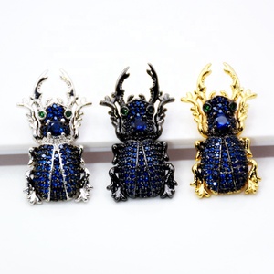 Charme inspiré du <span class=keywords><strong>scarab</strong></span>ée en saphir bleu CZ, micro-pavé CZ, pendentif <span class=keywords><strong>scarab</strong></span>ée, charme en zircone cubique, charme insecte pavé - Product Image 3