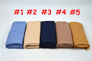 Venta al por mayor 2025 Venta caliente Barato Musulmanes Velos e Hijabs de alta calidad liso de viscosa Jacquard Pañuelo Hijab Mujeres - Product Image 4
