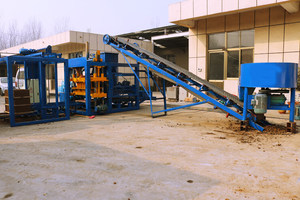 QT4-18 maquinaria para fabricacion <span class=keywords><strong>de</strong></span> bloques y <span class=keywords><strong>adoquines</strong></span> en <span class=keywords><strong>concreto</strong></span> - Product Image 2