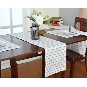 अनुकूलित मुद्रित सफेद पॉलिएस्टर टेबल धावक Placemat टेबल कपड़ा प्लेट मैट गृह सजावट शादी की सजावट