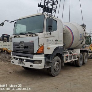 รถบรรทุกผสมคอนกรีตใช้ปูนซีเมนต์ Hino จากญี่ปุ่น - Product Image 5