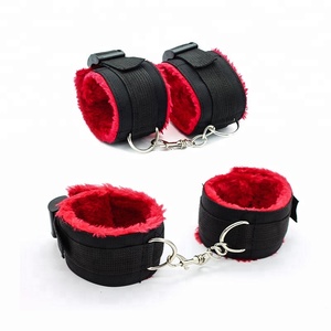 Érotique Positionnement Bandage 7 pcs/ensemble Faux En Cuir Fétiche Retenue Bondage Kit Fouets Menottes Collier - Product Image 6