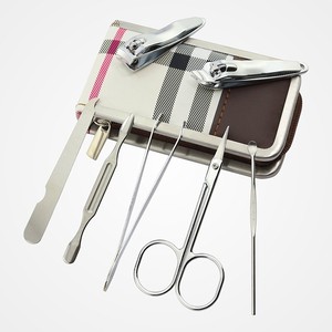WELLFLYER Juego de <span class=keywords><strong>Manicura</strong></span> <span class=keywords><strong>y</strong></span> <span class=keywords><strong>Pedicura</strong></span>, Herramienta de Calidad Superior, Juego de <span class=keywords><strong>Manicura</strong></span> <span class=keywords><strong>y</strong></span> <span class=keywords><strong>Pedicura</strong></span>, - Product Image 2