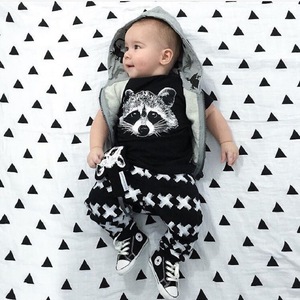 Set di <span class=keywords><strong>Abbigliamento</strong></span> Estivo per Neonati, Completo Bambino con Stampa Cartoon, Maglietta e Pantaloni Neri alla Moda, 0-34 Anni - Product Image 5