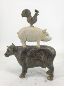Décoration en résine unique en forme de pyramide d'animaux, figurine de trio de coq, de <span class=keywords><strong>cochon</strong></span> et de vache - Product Image 3