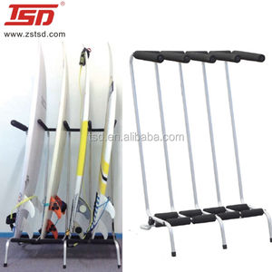 ที่ตั้งแสดงกระดานโต้คลื่นโลหะเป็นมิตรกับสิ่งแวดล้อมสำหรับตกแต่งร้านกีฬา - Product Image 5