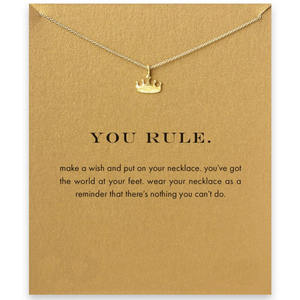 Collar con colgante de hueso de la clavícula, Gargantilla corta, corona, color dorado - Product Image 1