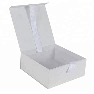 <strong>Wedding</strong> Dress Gift <strong>Keepsake</strong> Cardboard <strong>Box</strong> - Product Image 1