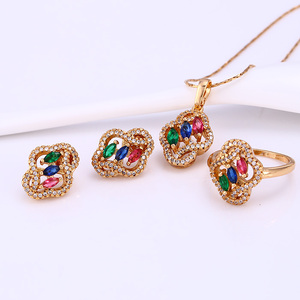 61710 و Xuping الفاخرة مجوهرات الزفاف مجموعات الزفاف الثمينة 18k الذهب ثلاث قطع مجموعة مجوهرات سعر المصنع
