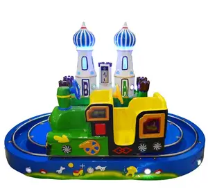Parc d'attractions manèges aire de jeux extérieure enfants petite électrique touristique miniature autour de la ville château train à vendre