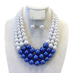 <span class=keywords><strong>Collana</strong></span> di <span class=keywords><strong>perle</strong></span> bianche <span class=keywords><strong>blu</strong></span> a tre corde - Product Image 1