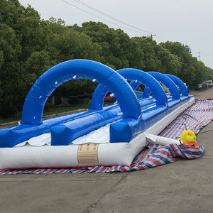 Tobogán acuático inflable largo azul y blanco grande temático N con piscina - Product Image 1
