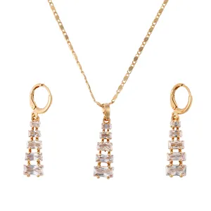 HD y colorido Zircon blanco conjunto de joyas Dubai joyería chapado en oro de collar y pendientes conjuntos de joyas