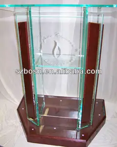 Kính màu Acrylic Pulpit bằng gỗ