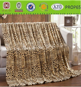 Manta/sabana/alfombra coralina con padron de leopardo Nuevo - Product Image 1