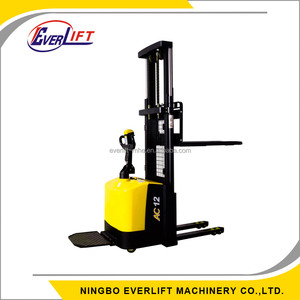 1200 kg 1400 kg <span class=keywords><strong>2</strong></span> m <span class=keywords><strong>2</strong></span>.5 m <span class=keywords><strong>3.3</strong></span> m 4 m AC con EPS CDD12 CDD14 Powered stoccatori con CE - Product Image 1