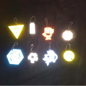 Nuevo fashional personalizado divertido HI vis animales forma naranja Rosa reflectantes llaveros seguridad reflejo llavero cadenas colgante reflector