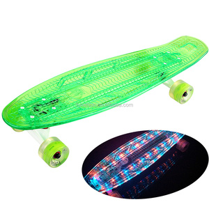 Nouvelle planche à roulettes LED transparente avec plateau lumineux et roues LED clignotantes - Product Image 4