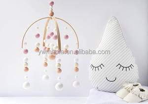 Directe d'usine En Gros Bébé Mobile pour Bébé Enfants Chambre Feutre Décorations de Boule Mobile - Product Image 4