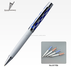 Del color del caramelo giro bolígrafo metálico mejor regalo <span class=keywords><strong>para</strong></span> las mujeres - Product Image 3