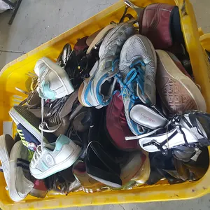 Wholesale cheap mixed second hand sport football shoes bundle used shoes in bales