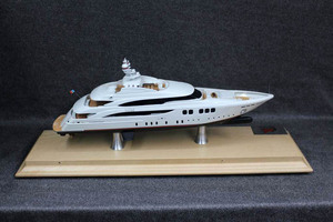 30cm Length <strong>Toy</strong> <strong>Cruise</strong> <strong>Ship</strong> Resin Model <strong>Ship</strong> with Wooden Base China Factory - Product Image 4