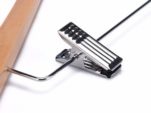 <span class=keywords><strong>Cintre</strong></span> de sécurité en bois naturel anti-vol, <span class=keywords><strong>cintre</strong></span> d'hôtel avec pinces - Product Image 5
