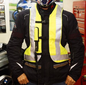 <span class=keywords><strong>Moto</strong></span> réfléchissant <span class=keywords><strong>airbag</strong></span> <span class=keywords><strong>de</strong></span> sécurité <span class=keywords><strong>gilet</strong></span> <span class=keywords><strong>de</strong></span> haute qualité - Product Image 1
