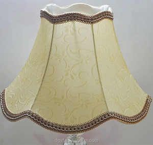 Vải Thủ Công Truyền Thống Lót Hình Chuông Trắng Chụp Đèn Hoa Bằng Đồng - Product Image 2