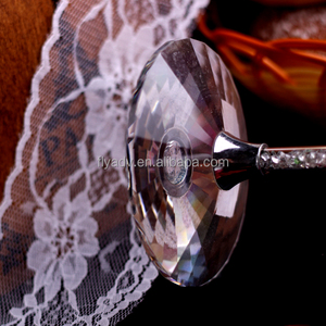 <span class=keywords><strong>Verre</strong></span> de vin rouge rempli de diamants, en cristal rempli de diamants dans <span class=keywords><strong>le</strong></span> tige, vente en gros, 2017 - Product Image 4