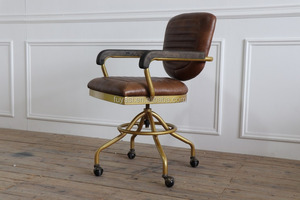 Sedia da Ufficio Girevole Vintage in Vera Pelle con Base a Ruote Verniciata Oro, Stile Mid-Century in Legno Massello Antico - Product Image 6