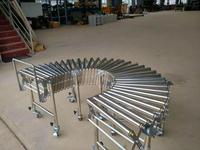 Extensible convoyeur à rouleaux flexibles