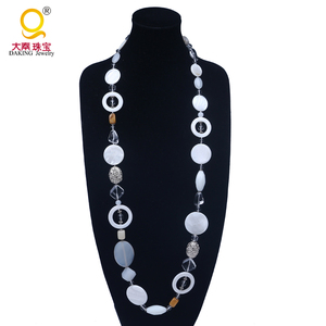 Collar de piedras de concha blanca, joyería de gran tamaño