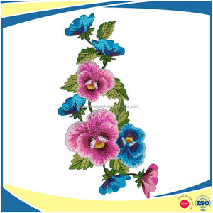 การออกแบบปักดอกโบตั๋นเหล็กบนแพทช์เย็บปักถักร้อย - Product Image 3