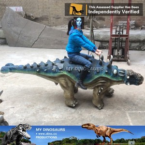 Auto Cavalcabile a Forma <span class=keywords><strong>di</strong></span> Dinosauro Triceratopo ad Alta Simulazione per Parchi o Divertimento - Product Image 2