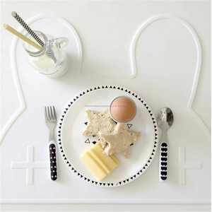 2017 nuevos productos nube coche conejo oso forma antideslizante almohadilla niños silicona placemat - Product Image 3