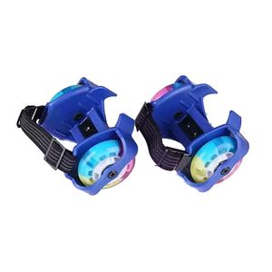Cinturino per scarpe a lama regolabile con <span class=keywords><strong>pattini</strong></span> a rotelle leggeri Falshy - Product Image 2