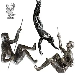 Artificial Bronze Color Art Wall Decoration Climbing Man Resin Statue