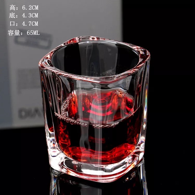 Custom logo high quality glass shot glasses square shot glass