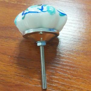 Alibaba chine fabricant coloré peint à la main ronde <span class=keywords><strong>porcelaine</strong></span> en céramique cabinet poignées <span class=keywords><strong>de</strong></span> <span class=keywords><strong>porte</strong></span> pour meubles - Product Image 6